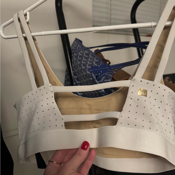 Aurum Elegant White Dotted Sports Bra - Picture 3 of 5